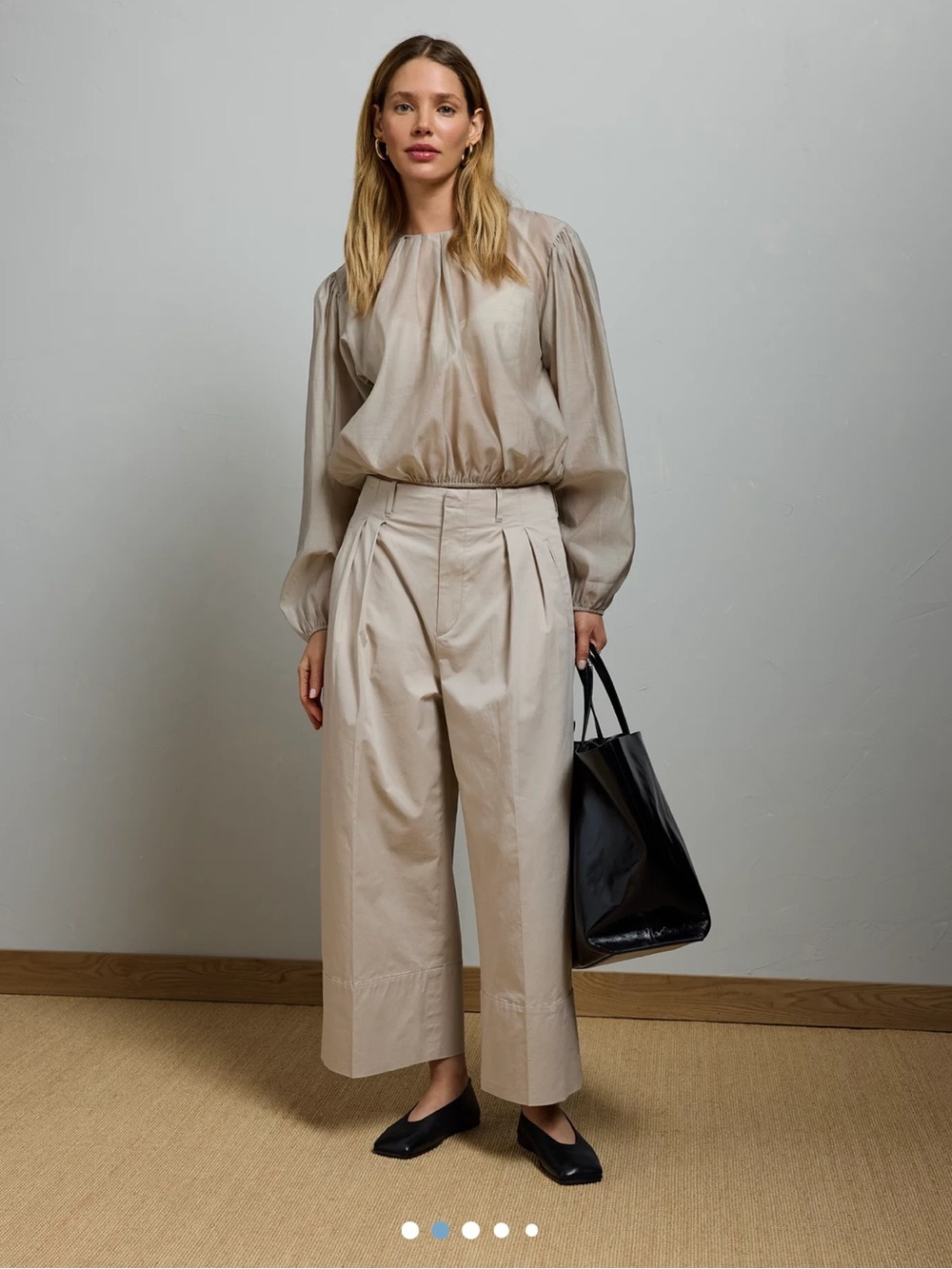 NEW AE77 Premium Wide Leg Cropped Pleated Trousers in Bone Size 4